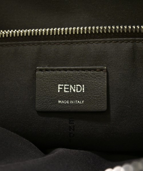 FENDI（フェンディ）ショルダーバッグ 赤 サイズ:- レディース/2200722313183