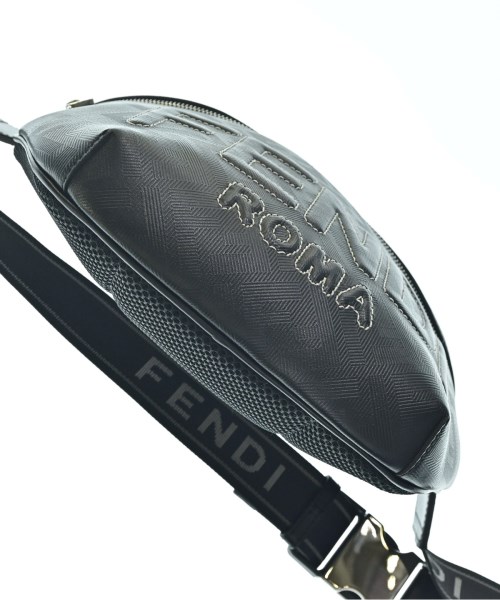FENDI（フェンディ）ショルダーバッグ 黒 サイズ:- レディース/2200726855122