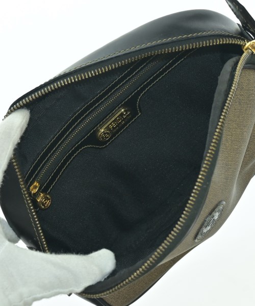FENDI（フェンディ）ショルダーバッグ 茶 サイズ:- レディース/2200726855313