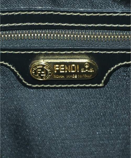 FENDI（フェンディ）ショルダーバッグ 茶 サイズ:- レディース/2200726855313