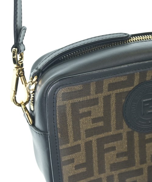 FENDI（フェンディ）ショルダーバッグ 茶 サイズ:- レディース/2200726855375