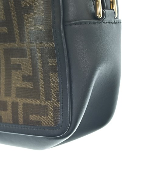 FENDI（フェンディ）ショルダーバッグ 茶 サイズ:- レディース/2200726855375