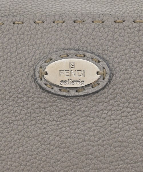 FENDI（フェンディ）ショルダーバッグ グレー サイズ:- レディース/2200683542295