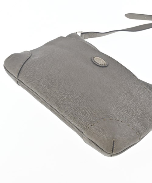 FENDI（フェンディ）ショルダーバッグ グレー サイズ:- レディース/2200683542295