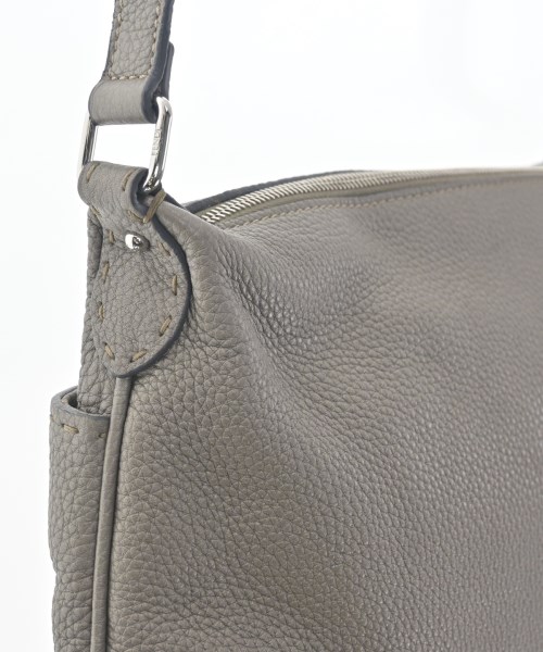 FENDI（フェンディ）ショルダーバッグ グレー サイズ:- レディース/2200683542295