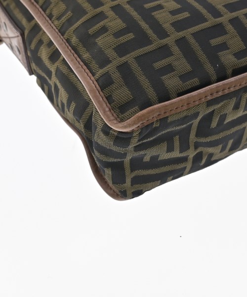 FENDI（フェンディ）ショルダーバッグ カーキ サイズ:- レディース/2200685031063