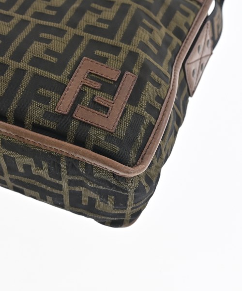 FENDI（フェンディ）ショルダーバッグ カーキ サイズ:- レディース/2200685031063