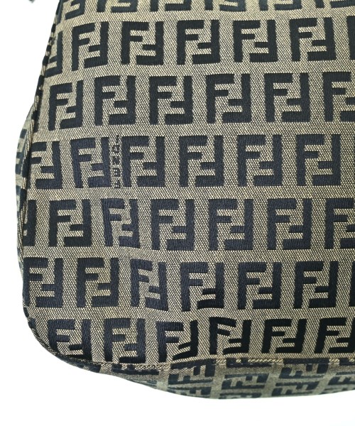 FENDI（フェンディ）ハンドバッグ ベージュ サイズ:- レディース/2200685032565