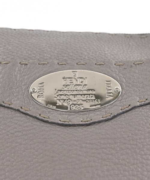 FENDI（フェンディ）ショルダーバッグ グレー サイズ:- レディース/2200685032794