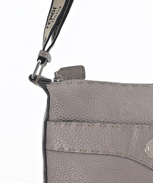 FENDI（フェンディ）ショルダーバッグ グレー サイズ:- レディース/2200685032794