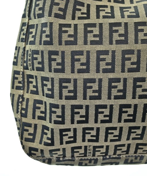 FENDI（フェンディ）ハンドバッグ ベージュ サイズ:- レディース/2200685033395