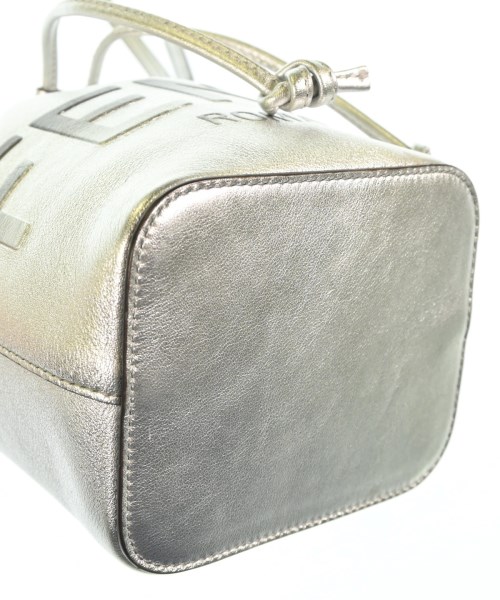 FENDI（フェンディ）ショルダーバッグ シルバー サイズ:- レディース/2200687564132
