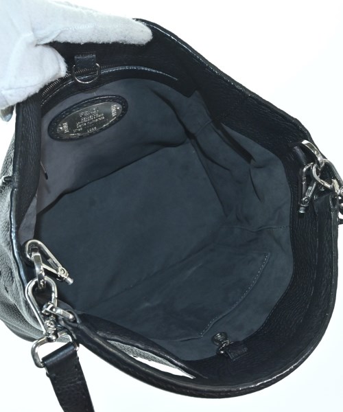 FENDI（フェンディ）ショルダーバッグ 黒 サイズ:- レディース/2200689630101