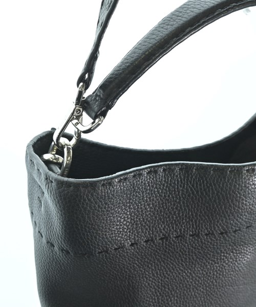FENDI（フェンディ）ショルダーバッグ 黒 サイズ:- レディース/2200689630101