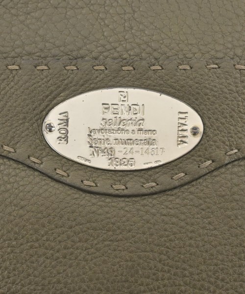FENDI（フェンディ）ショルダーバッグ カーキ サイズ:- レディース/2200691070377