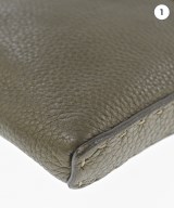 FENDI（フェンディ）ショルダーバッグ カーキ サイズ:- レディース/2200691070377