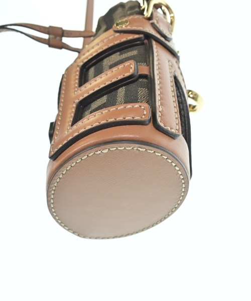 FENDI（フェンディ）ショルダーバッグ 茶 サイズ:- レディース/2200692971109