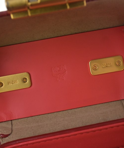 MCM（エムシーエム）ショルダーバッグ 赤 サイズ:- レディース/2200629193048