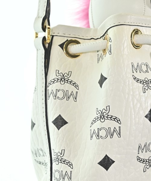 MCM（エムシーエム）ショルダーバッグ 白 サイズ:- レディース/2200700594221