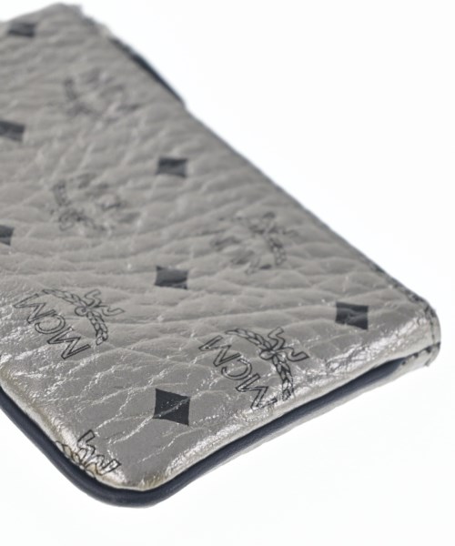 MCM（エムシーエム）ポーチ シルバー サイズ:- レディース/2200654728093