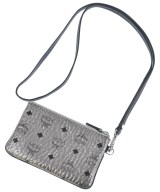 MCM（エムシーエム）ポーチ シルバー サイズ:- レディース/2200654728093