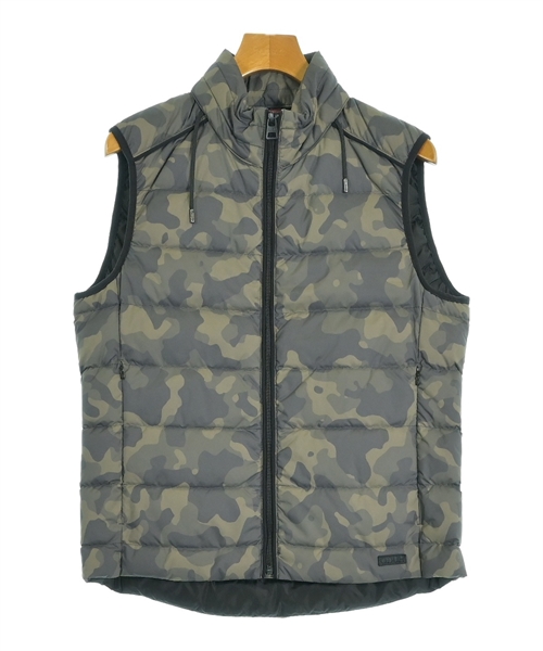 ヒューゴボス(HUGO BOSS)のHUGO BOSS ダウンジャケット/ダウンベスト