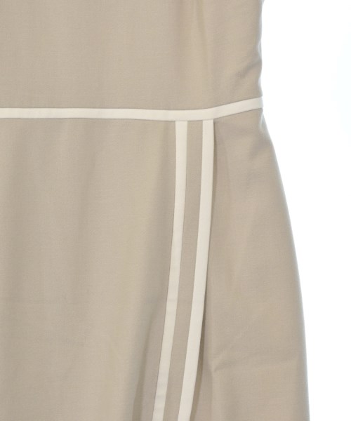 HUGO BOSS（ヒューゴボス）ワンピース ベージュ サイズ:38(S位) レディース/2200624443094