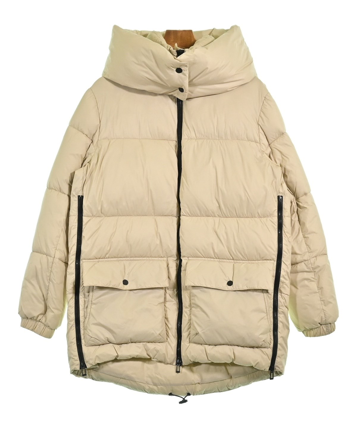 エスカーダ　ESCADA HUGO ベージュダウンジャケット HUGO BOSS（ヒューゴボス）ダウンジャケット/ダウンベスト ベージュ