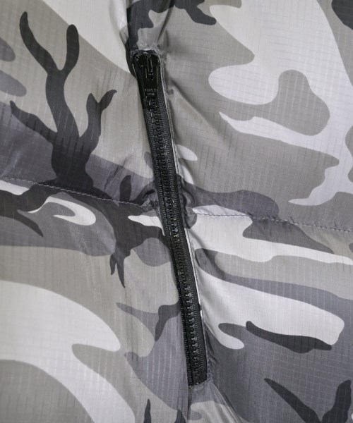 CELINE（セリーヌ）ダウンジャケット/ダウンベスト グレー サイズ:46(M位) メンズ/2200513120167