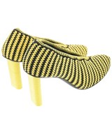 CELINE（セリーヌ）パンプス 黄 サイズ:EU35 1/2(22cm位) レディース/2200624042051