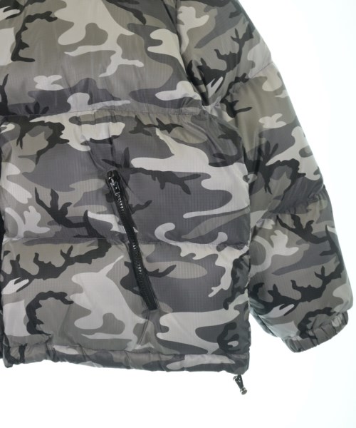 CELINE（セリーヌ）ダウンジャケット/ダウンベスト グレー サイズ:50(XL位) メンズ/2200579016015