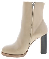 CELINE（セリーヌ）ブーツ ベージュ サイズ:EU38(24.5cm位) レディース/2200703580122