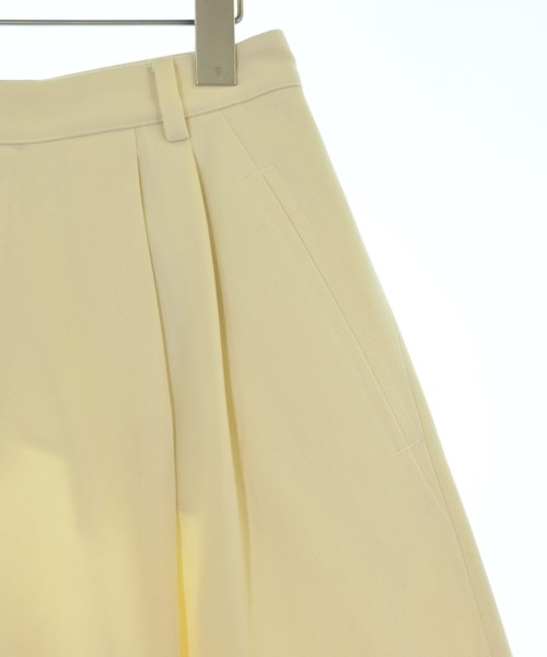CELINE（セリーヌ）クロップドパンツ 白 サイズ:34(XXS位) レディース/2200682244084