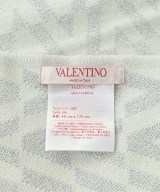 VALENTINO（ヴァレンティノ）マフラー 白 サイズ:UNI レディース/2200643547018
