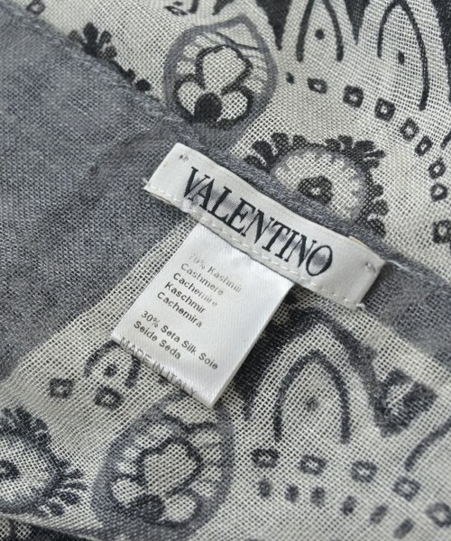 VALENTINO（ヴァレンティノ）ストール グレー サイズ:- レディース/2200717056415