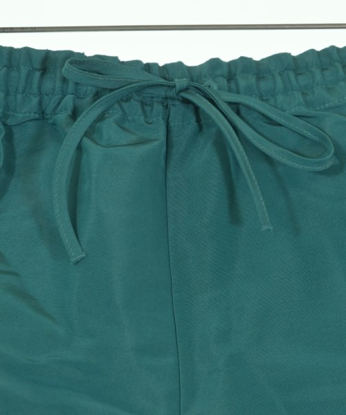 VALENTINO（ヴァレンティノ）ショートパンツ 緑 サイズ:44(L位) レディース/2200664321178