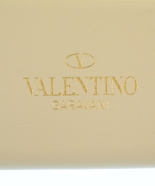 VALENTINO（ヴァレンティノ）ショルダーバッグ 白 サイズ:- レディース/2200723386056
