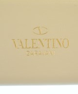 VALENTINO（ヴァレンティノ）ショルダーバッグ 白 サイズ:- レディース/2200723386056