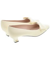VALENTINO（ヴァレンティノ）パンプス 白 サイズ:EU37 1/2(24cm位) レディース/2200728958043