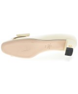 VALENTINO（ヴァレンティノ）パンプス 白 サイズ:EU37 1/2(24cm位) レディース/2200728958043
