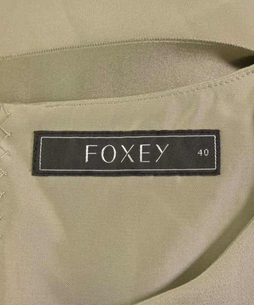FOXEY（フォクシー）ブラウス ベージュ サイズ:40(M位) レディース/2200721350066