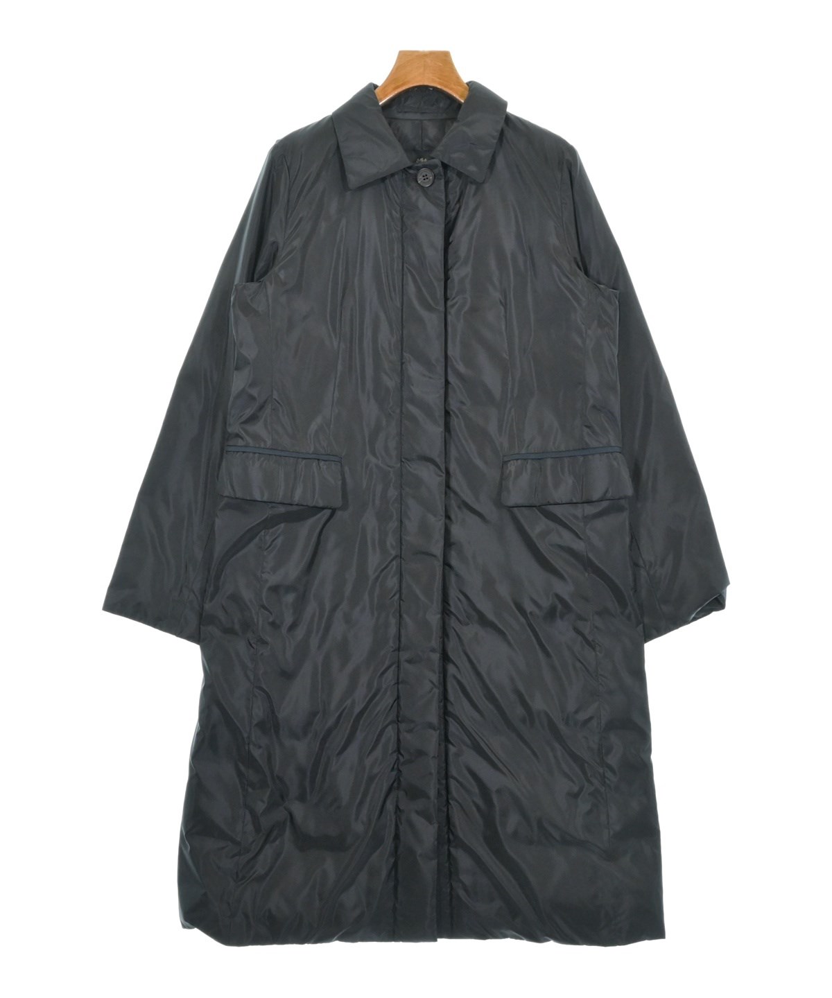 XL【未使用級】アクアスキュータム シルク100% ダウンライナー 裏地総柄 黒 XL【未使用級】アクアスキュータム シルク100% ダウンライナー 裏地総