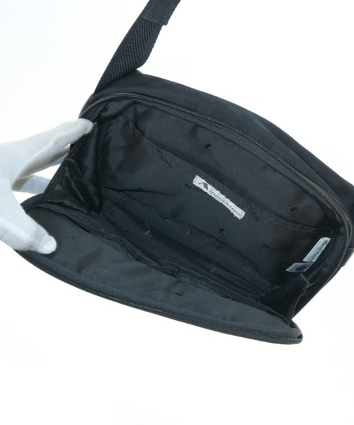 AQUASCUTUM（アクアスキュータム）ショルダーバッグ 黒 サイズ:- メンズ/2200632339013