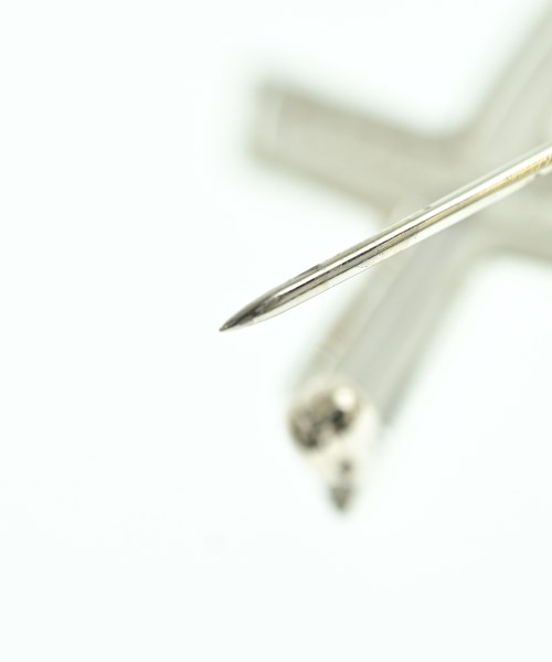 TIFFANY & CO.（ティファニー）ブローチ・コサージュ その他（柄物・カラフル） サイズ:- レディース/2200708386255