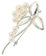 TASAKI ブローチ・コサージュ