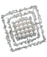 TASAKI ブローチ・コサージュ