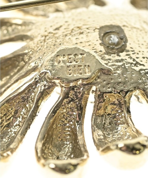 C'est bien fait Le zephyr sarl（セビアンフェールゼフィール）ブローチ・コサージュ ゴールド サイズ:- レディース/2200672881091