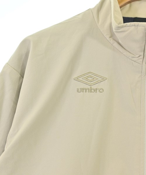 UMBRO（アンブロ）その他 ベージュ サイズ:L メンズ/2200676013016