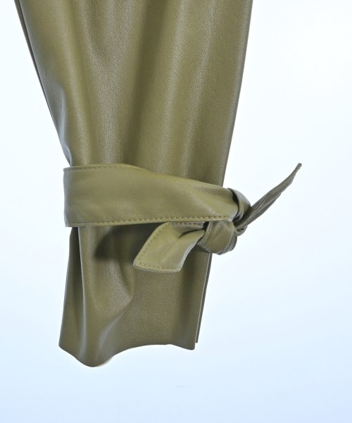 TRINA TURK（トリーナターク）その他 カーキ サイズ:2(M位) レディース/2200627093081