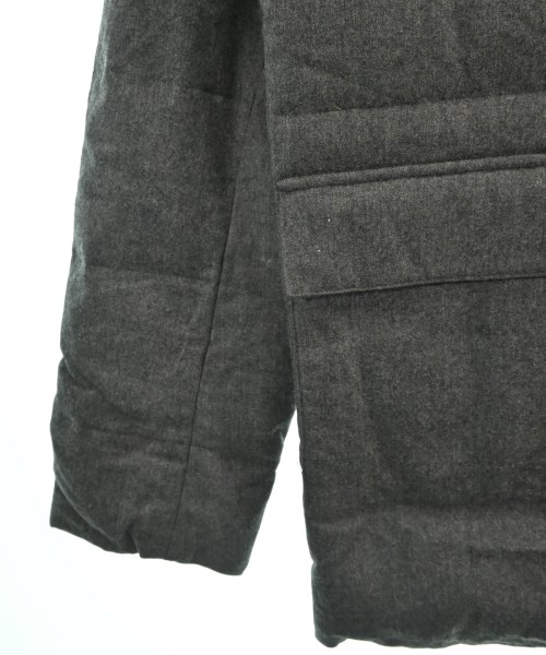 CARRARO（カラッロ）ダウンジャケット/ダウンベスト グレー サイズ:46(M位) メンズ/2200618958054